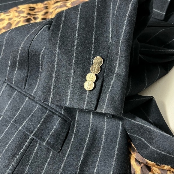 DOLCE & Gabbana Virgin Wool Pinstripe Blazer in Navy Blue w/Leopard Print Lining - Picture 9 of 15